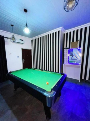 3 bedroom apartment with snooker fully Ditarched